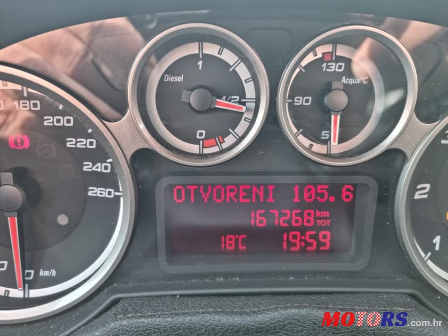 2010' Alfa Romeo MiTo 1,3 Jtdm photo #6