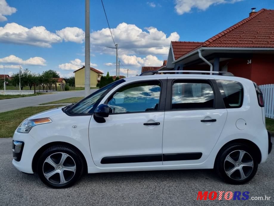 2016' Citroen C3 Picasso photo #2