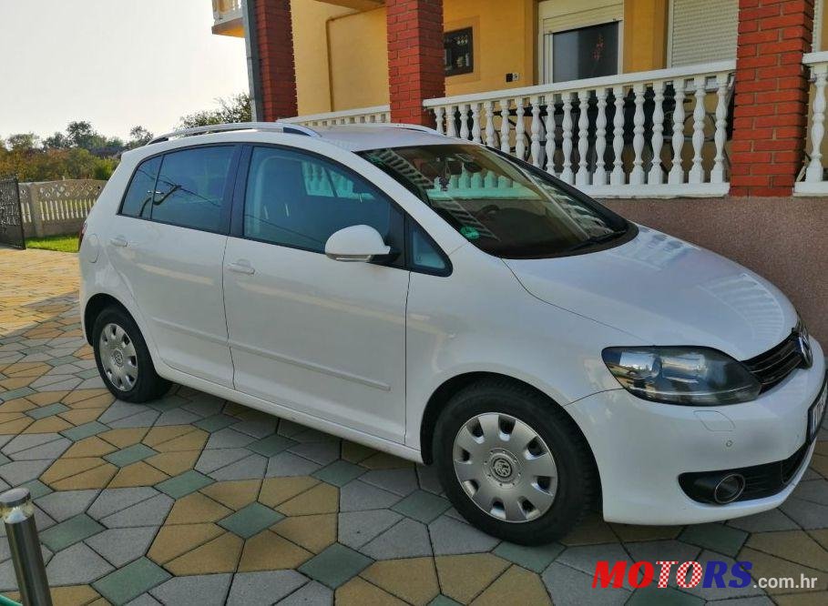 2010' Volkswagen Golf Plus 2,0 Tdi photo #1