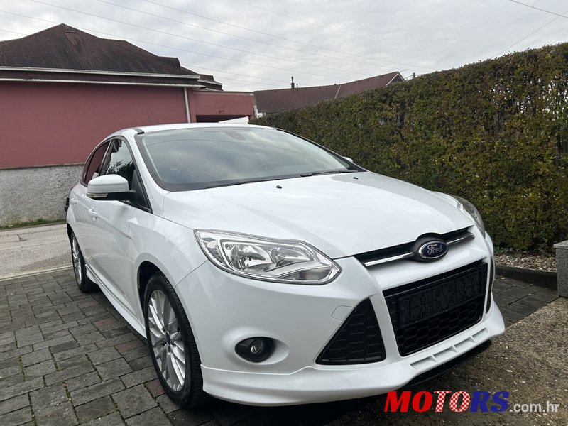 2013' Ford Focus 1,0 Sport photo #1