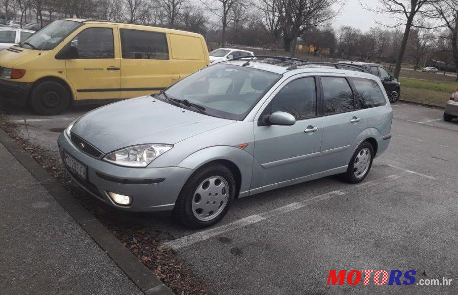 2003' Ford Focus Karavan photo #1