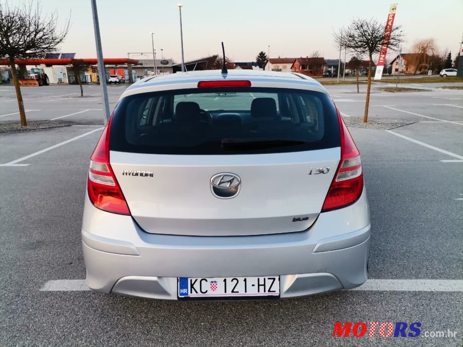 2011' Hyundai i30 1,6 Crdi photo #5