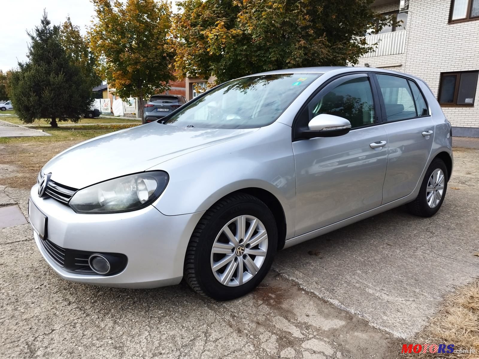 2011' Volkswagen Golf VI 1,6 Tdi photo #2