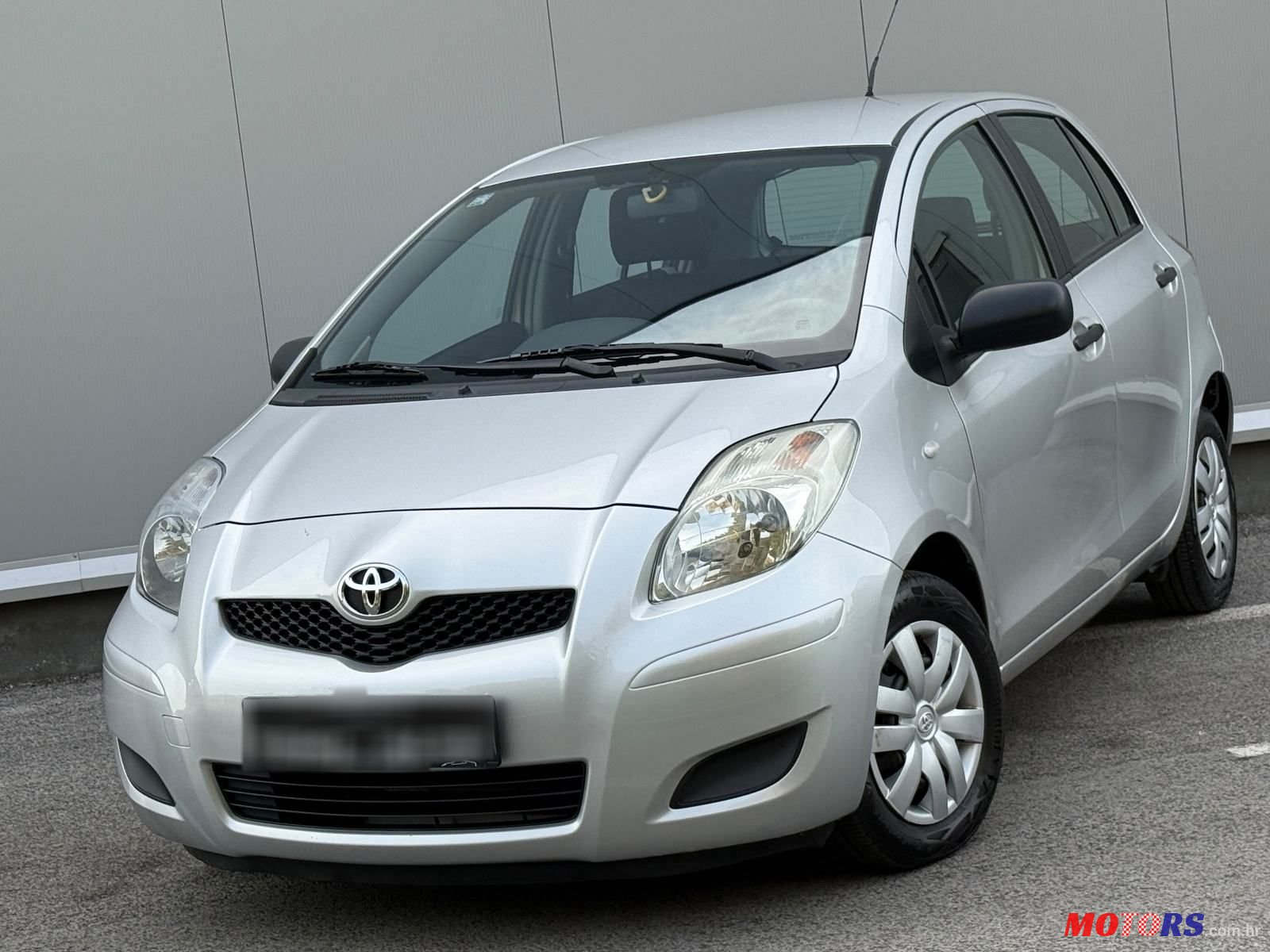 2009' Toyota Yaris 1,0 Vvt-I photo #2