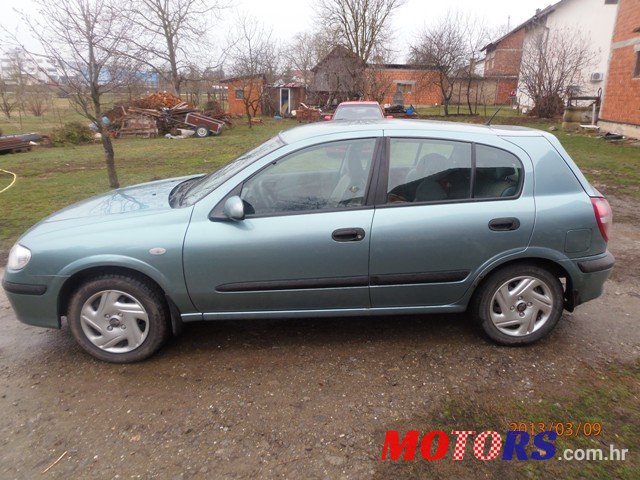 2000' Nissan Almera photo #1