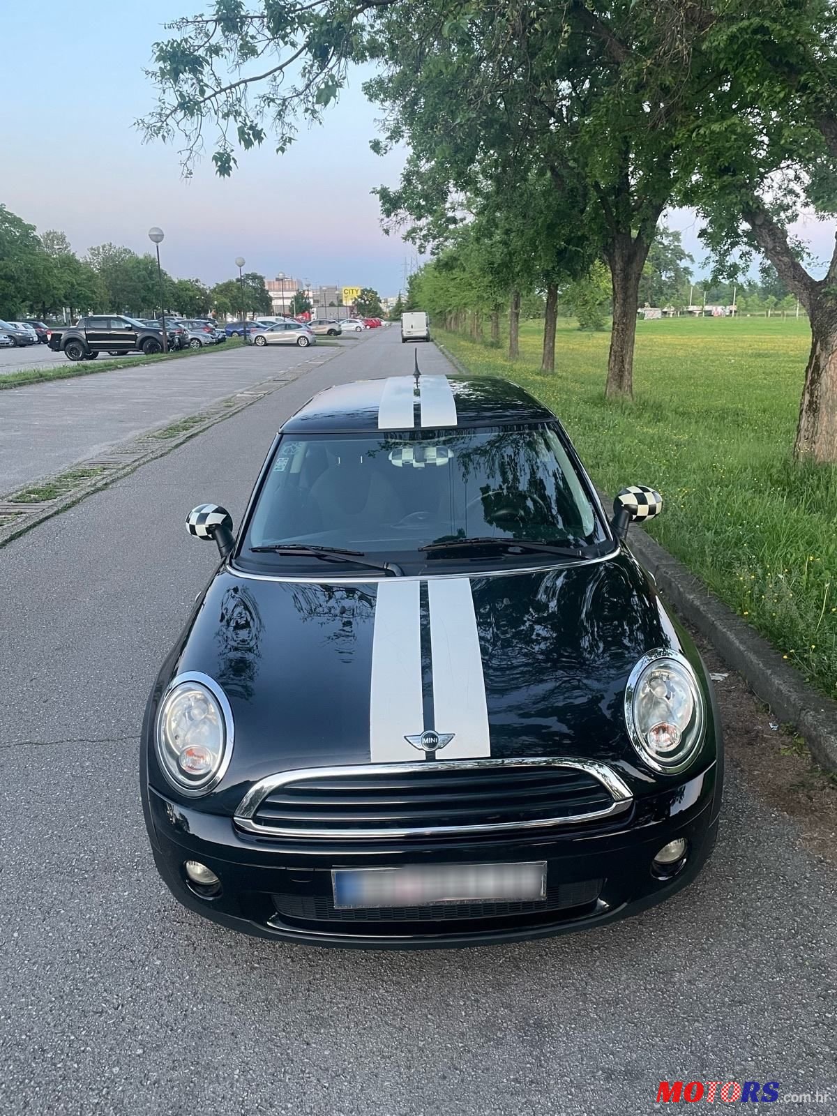 2009' MINI Cooper photo #6