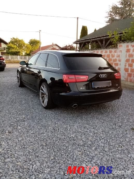 2011' Audi A6 Avant photo #2