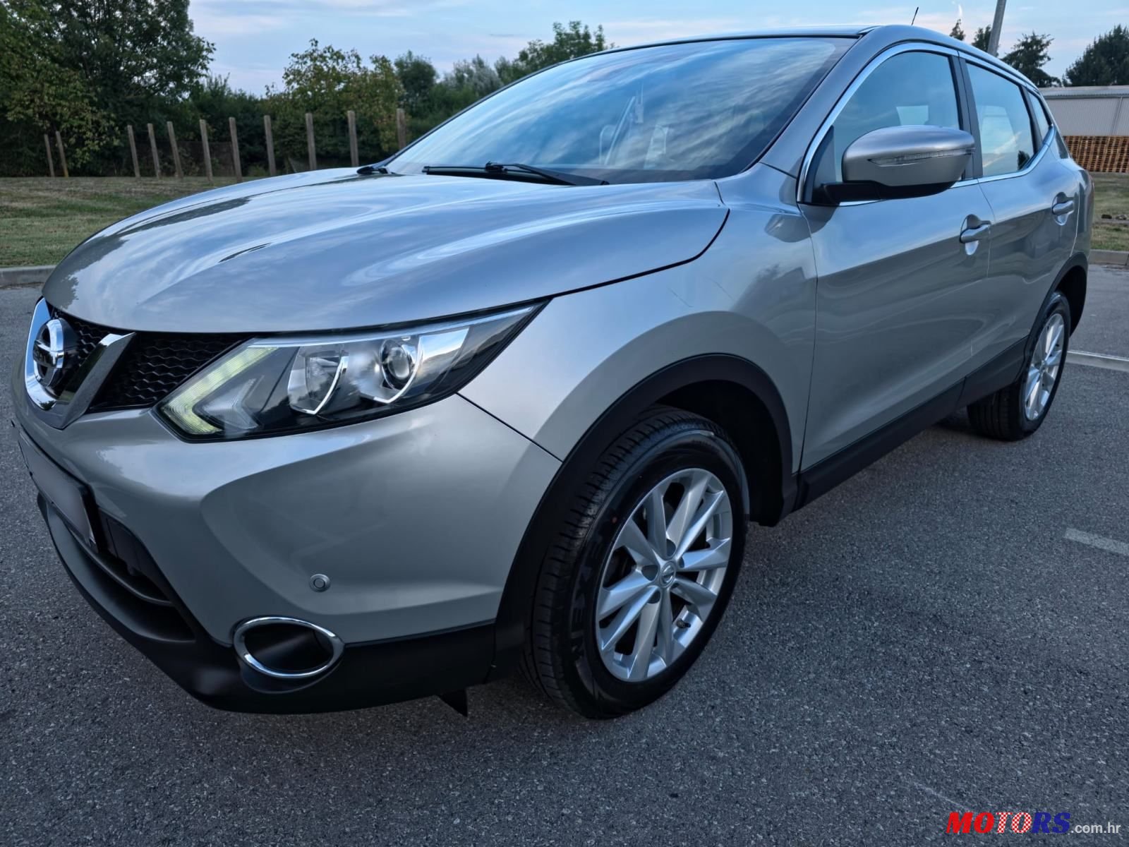 2014' Nissan Qashqai 1,2 photo #3
