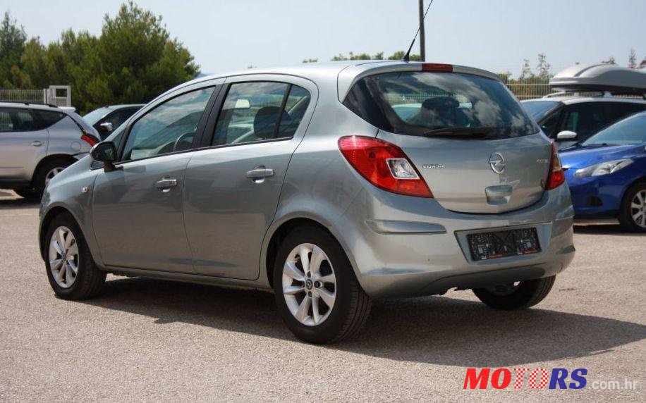 2014' Opel Corsa 1,3 Cdti photo #1