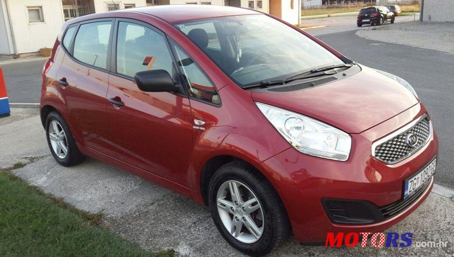 2011' Kia Venga photo #3