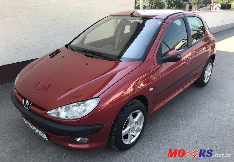 2003' Peugeot 206 206 1,4 Hdi photo #2