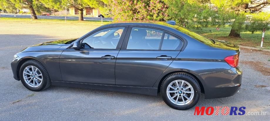2013' BMW Serija 3 318D photo #5