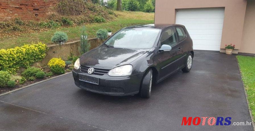2004' Volkswagen Golf V 1,9 Tdi photo #2