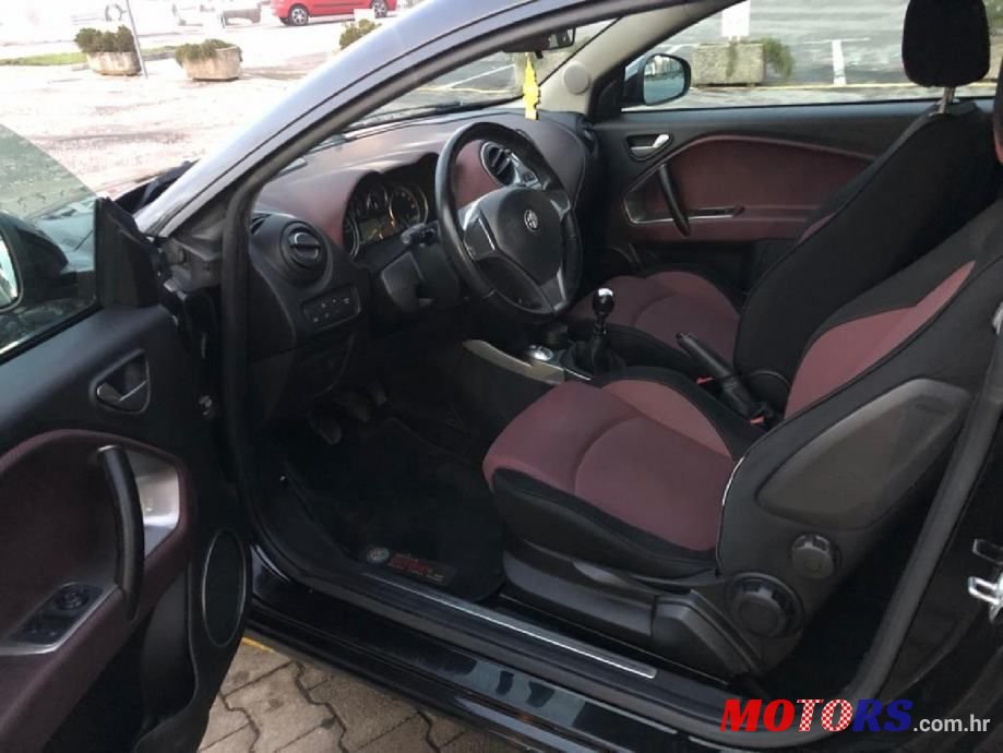 2009' Alfa Romeo MiTo 1,4 photo #6