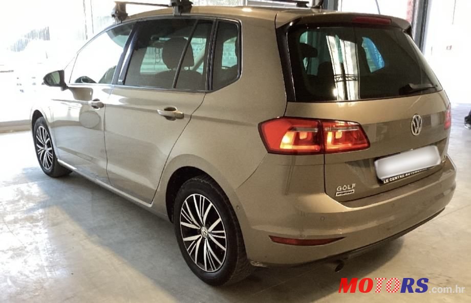 2016' Volkswagen Golf Sportsvan photo #5
