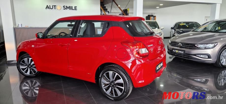 2020' Suzuki Swift 1,2 photo #5