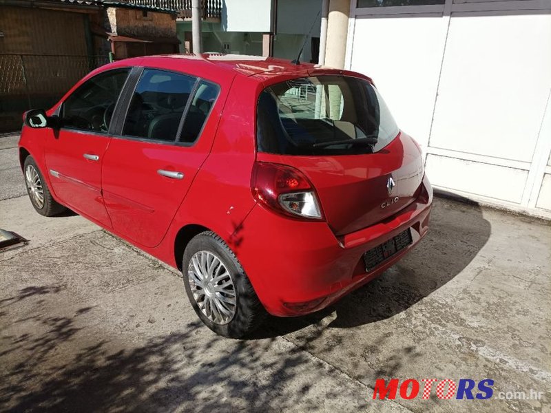 2010' Renault Clio 1,2 16V photo #4