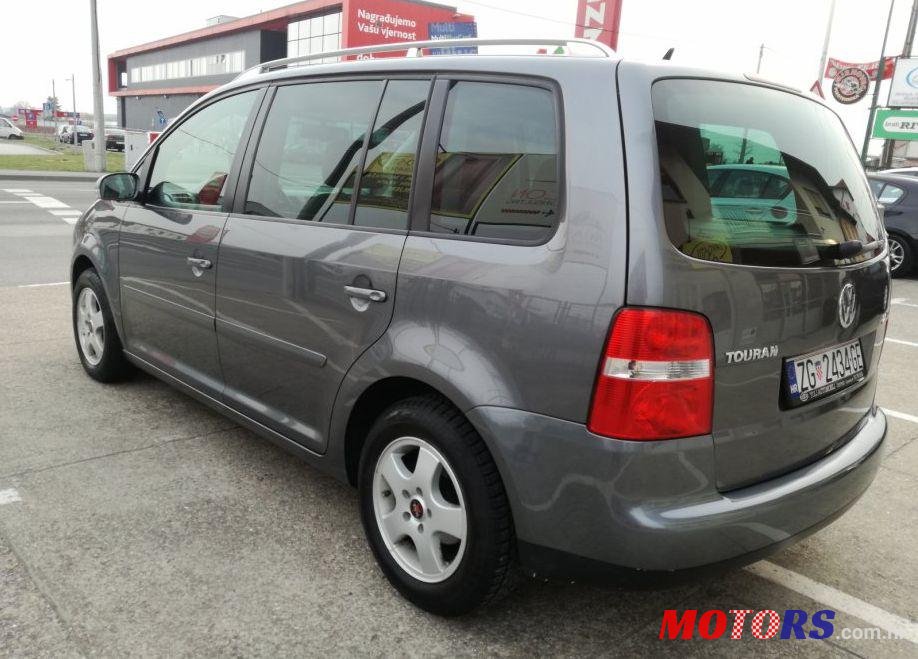 2004' Volkswagen Touran 2,0 Tdi photo #1