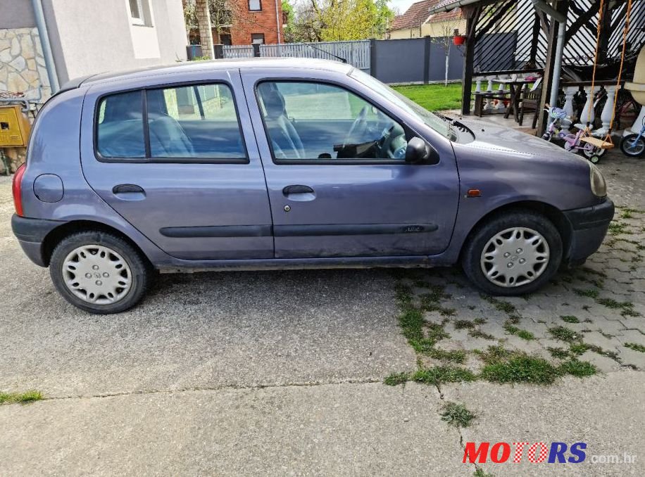 1999' Renault Clio 1,4 photo #1
