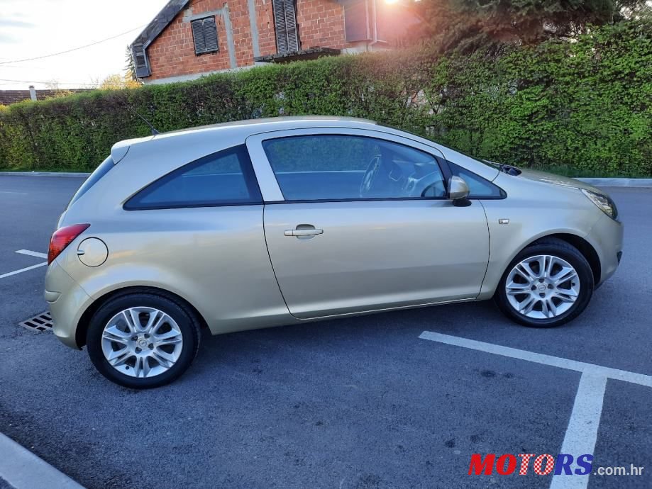 2008' Opel Corsa 1,0 12V photo #4