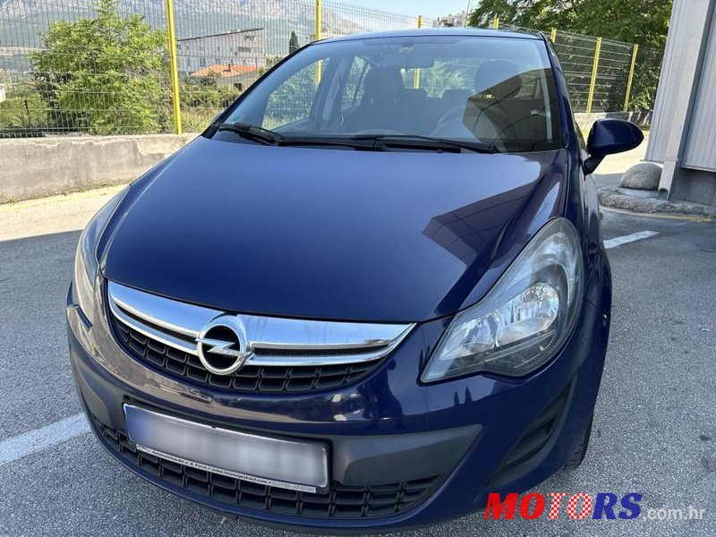 2014' Opel Corsa photo #1