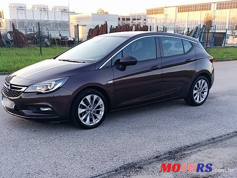 2017' Opel Astra 1.6 Cdti photo #3