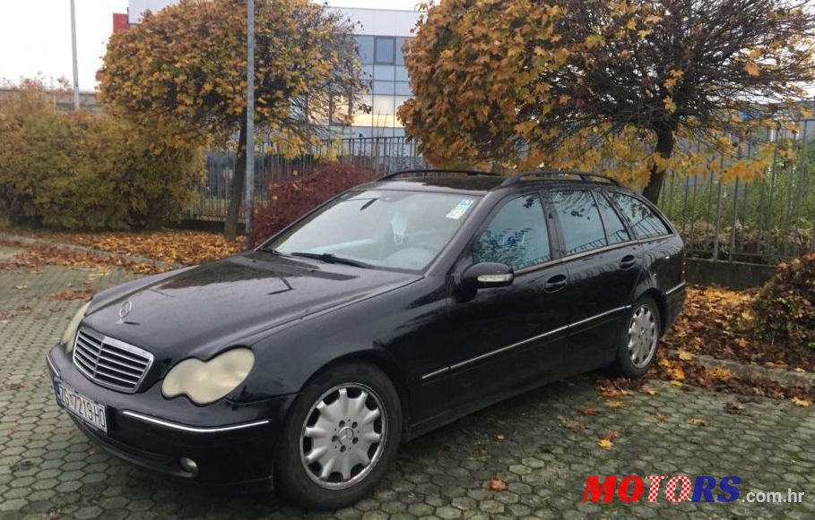 2001' Mercedes-Benz C-Klasa T-Model 270 T photo #1