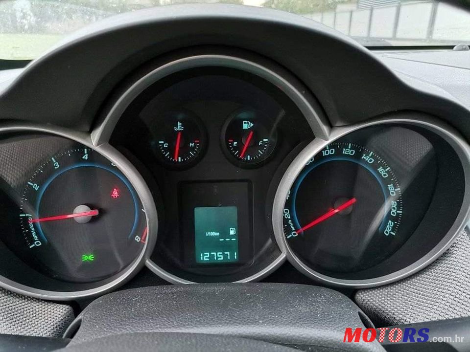 2010' Chevrolet Cruze 1,6 LS photo #4