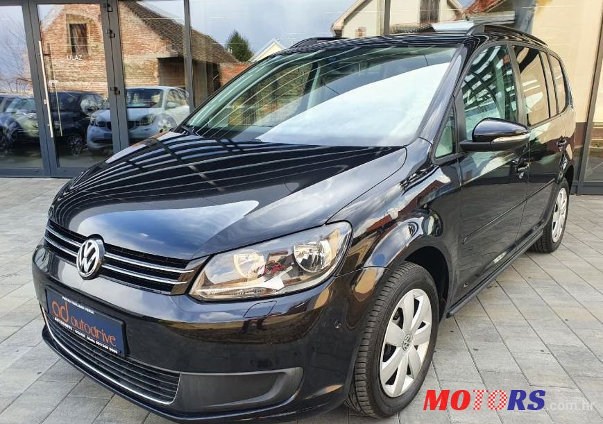 2011' Volkswagen Touran 1,6 Tdi photo #1