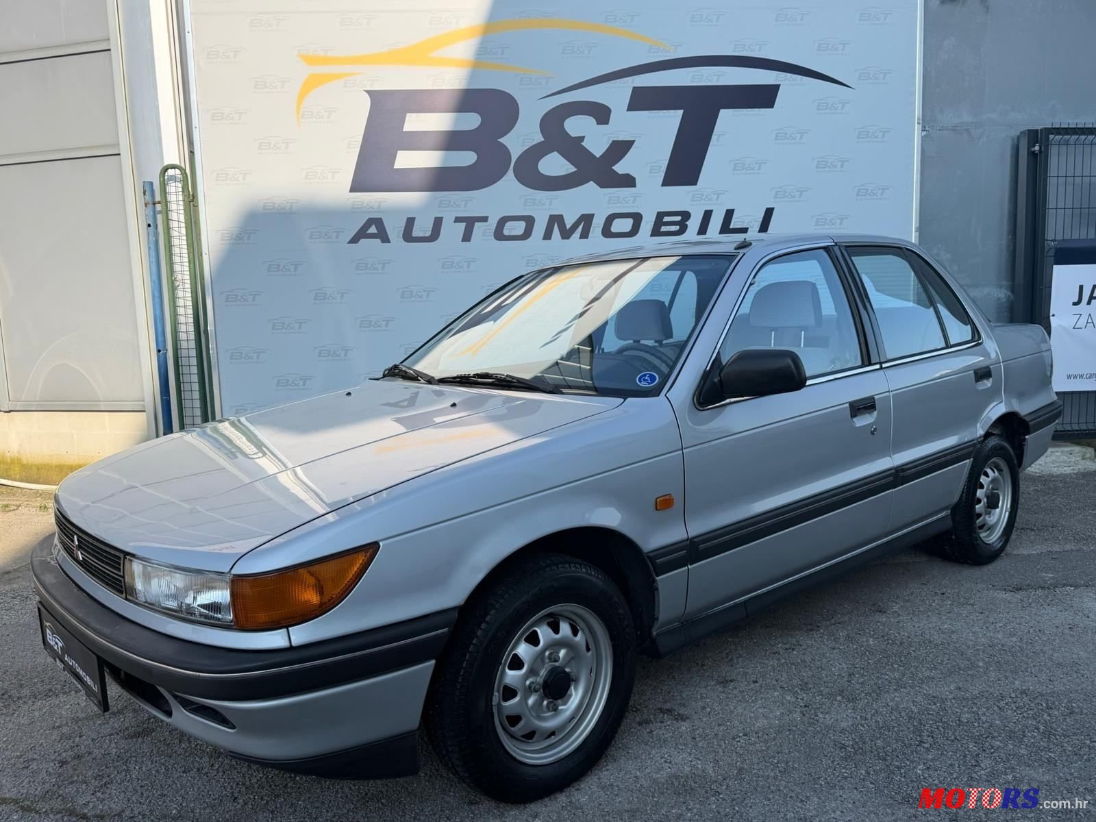 1990' Mitsubishi Lancer 1500 Glx photo #2