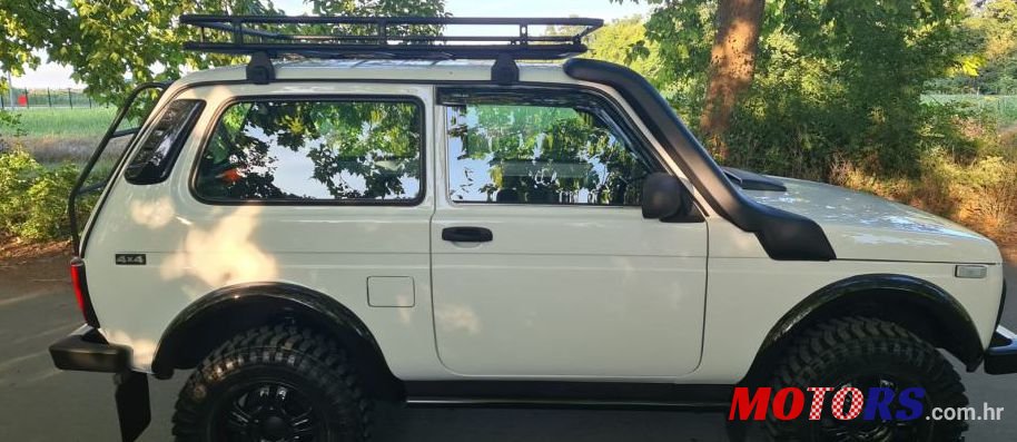 2010' Lada Niva Off Road photo #1