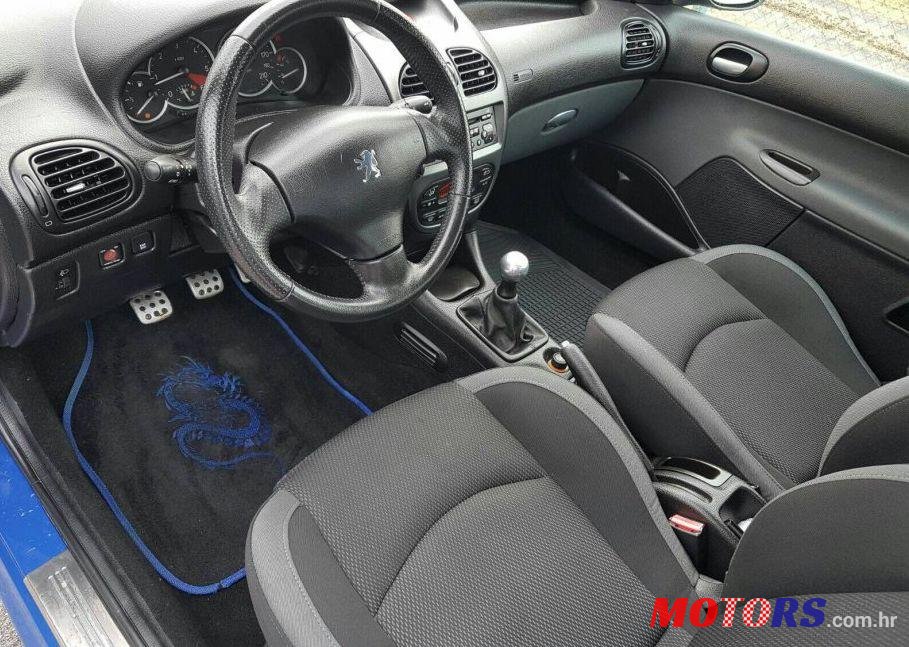 2006' Peugeot 206 206 1,6 Hdi photo #2