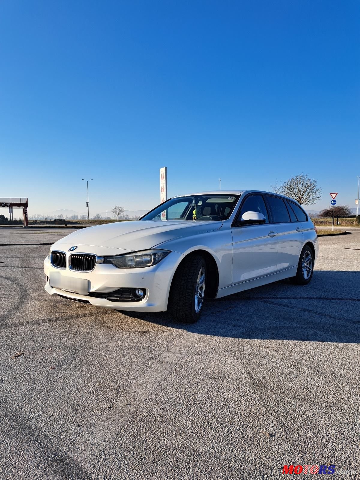 2014' BMW Serija 3 318D photo #1