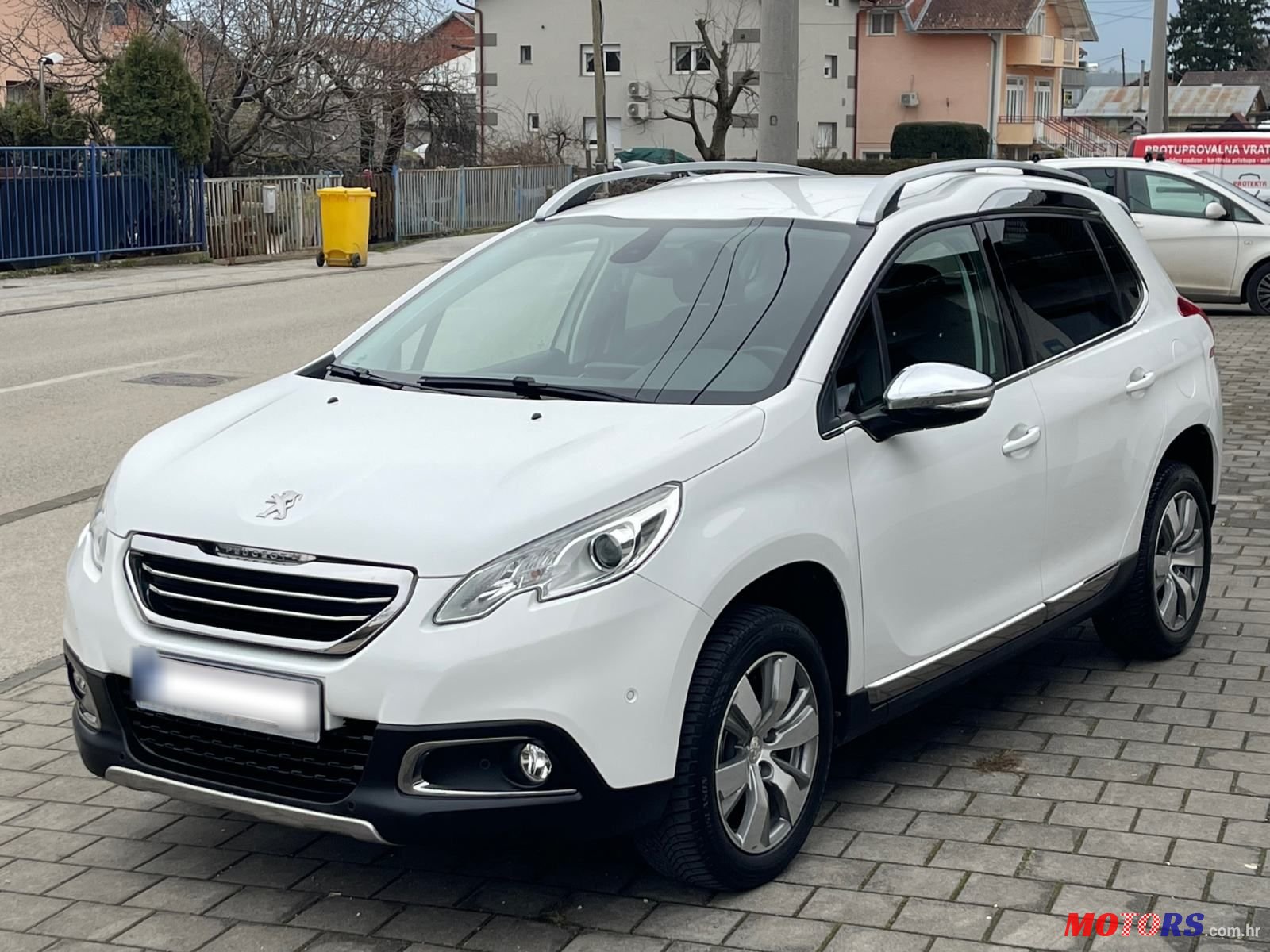 2015' Peugeot 2008 1,2 photo #1