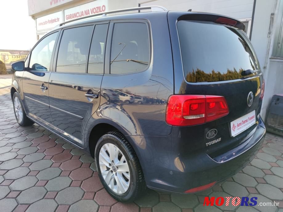 2013' Volkswagen Touran 2,0 Tdi photo #6
