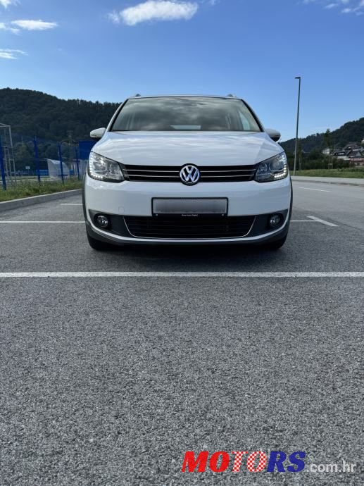 2011' Volkswagen Touran 2,0 Tdi photo #4