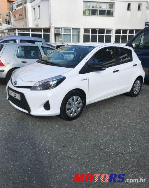 2014' Toyota Yaris Hybrid 1,5 Vvt-I photo #1