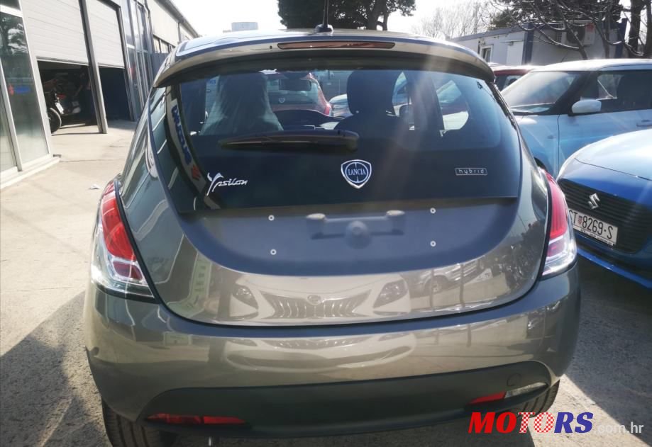 2022' Lancia Y 1.0 photo #4