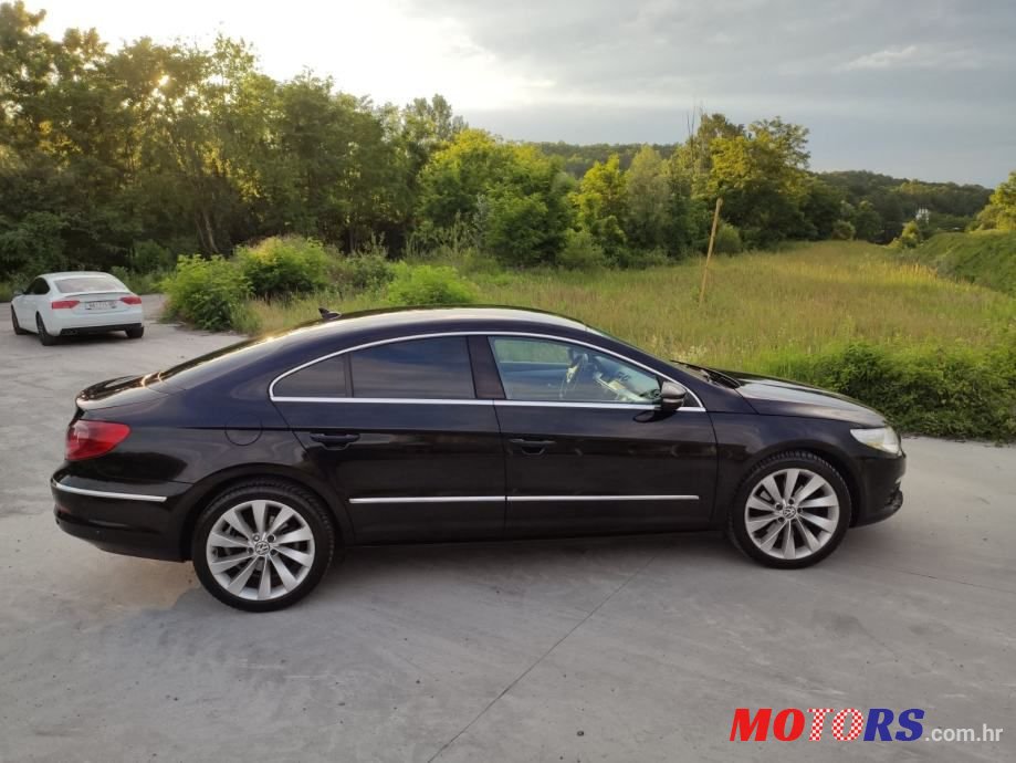 2008' Volkswagen Passat 2,0 Tdi photo #2