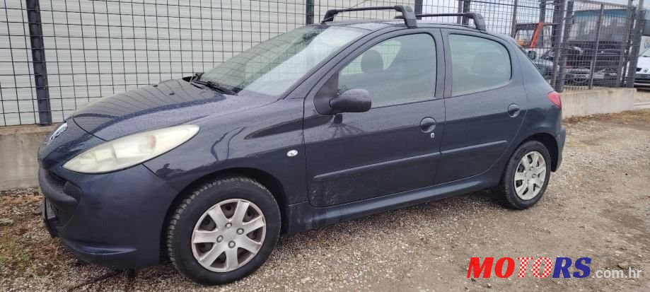 2009' Peugeot 206 1,4 photo #3