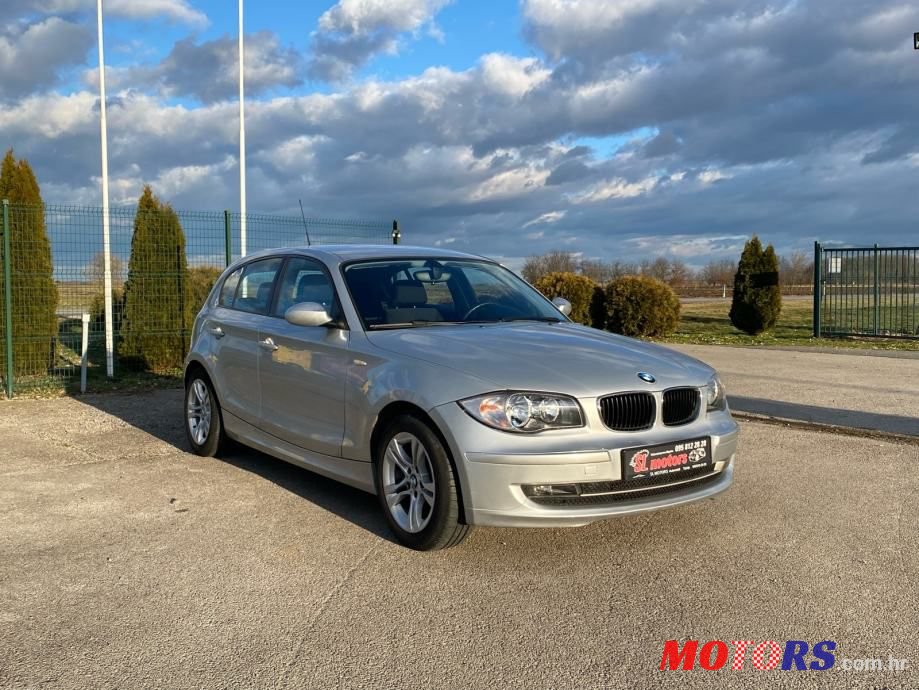 2009' BMW Serija 1 118D photo #3
