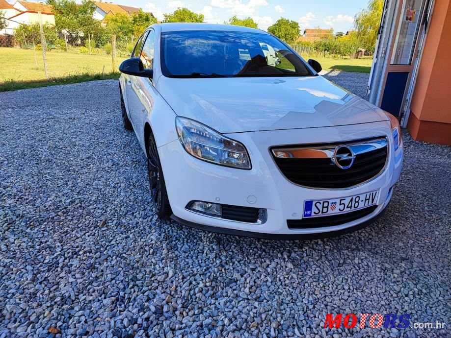 2009' Opel Insignia photo #1