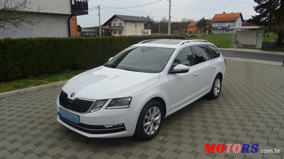2019' Skoda Octavia Combi photo #1