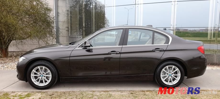 2017' BMW Serija 3 316D photo #2