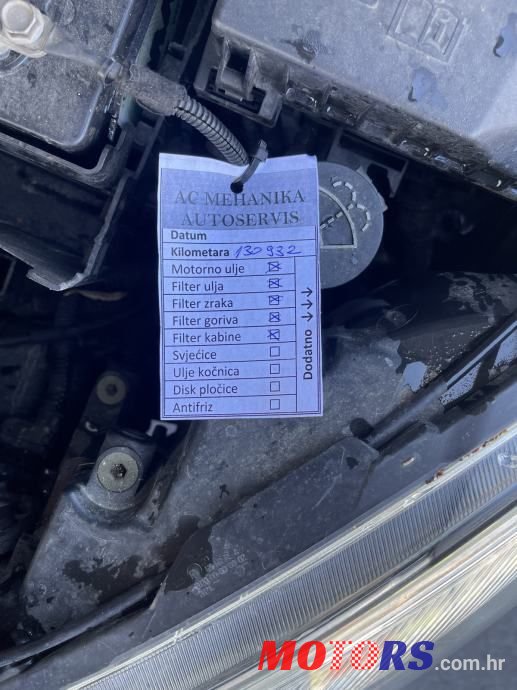 2011' Opel Astra photo #5