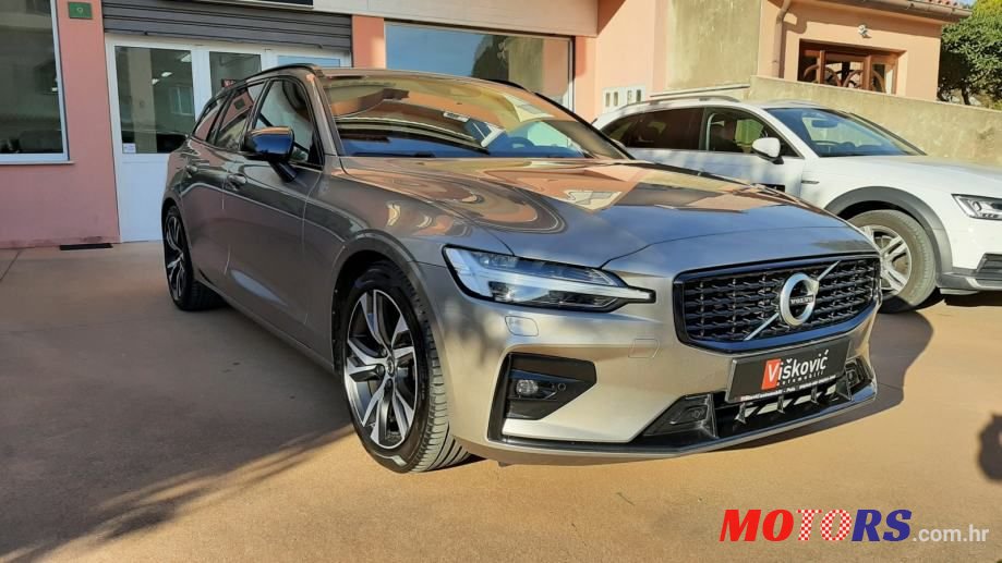 2019' Volvo V60 photo #3