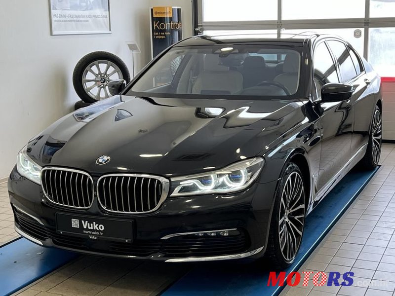 2016' BMW Serija 7 750D photo #3