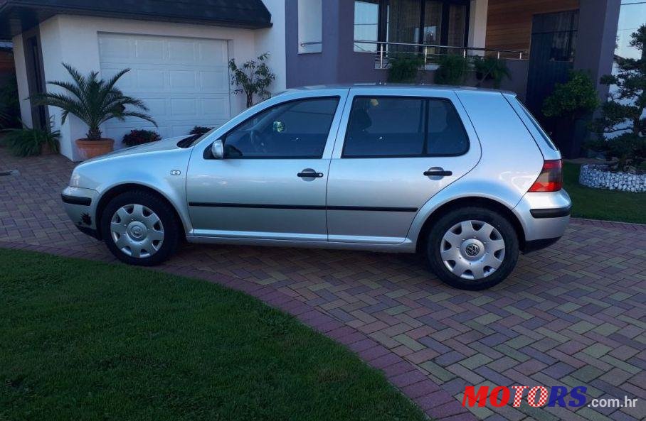2003' Volkswagen Golf IV 1,9 Sdi photo #1