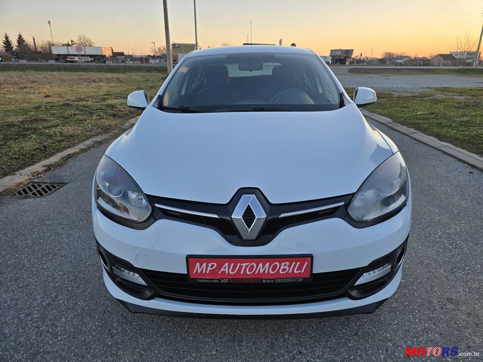 2015' Renault Megane Dci 95 photo #3