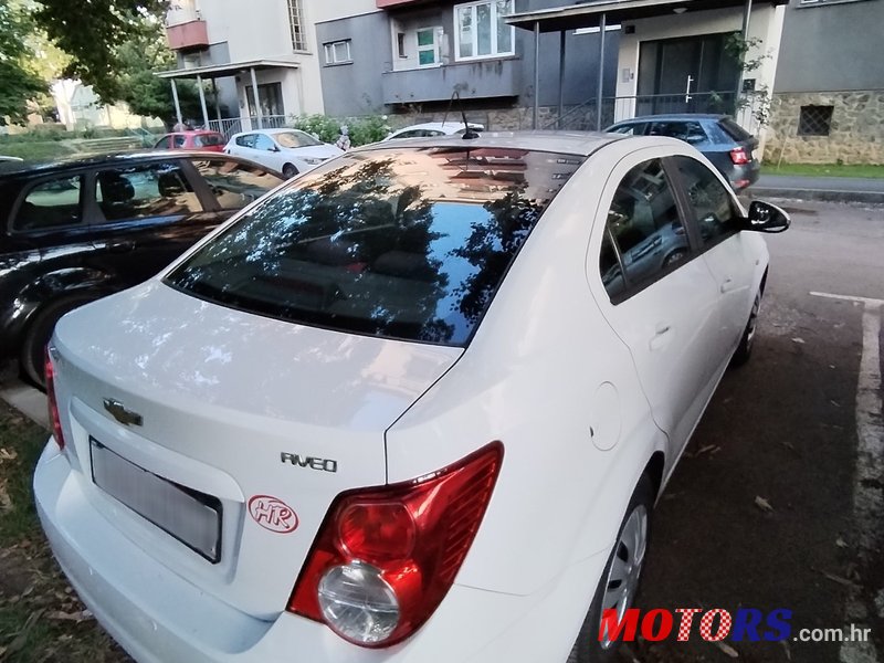 2013' Chevrolet Aveo photo #7